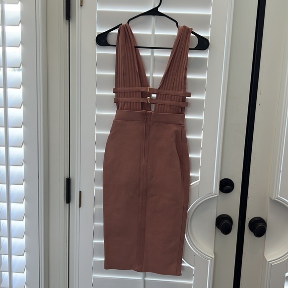 House of CB Tan Dress (XS) - Picture 5 of 8